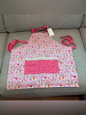 NWT - MaryJane & Rose handmade kids apron